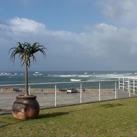 Kelly'S Beachfront Apartments Port Alfred Esterno foto